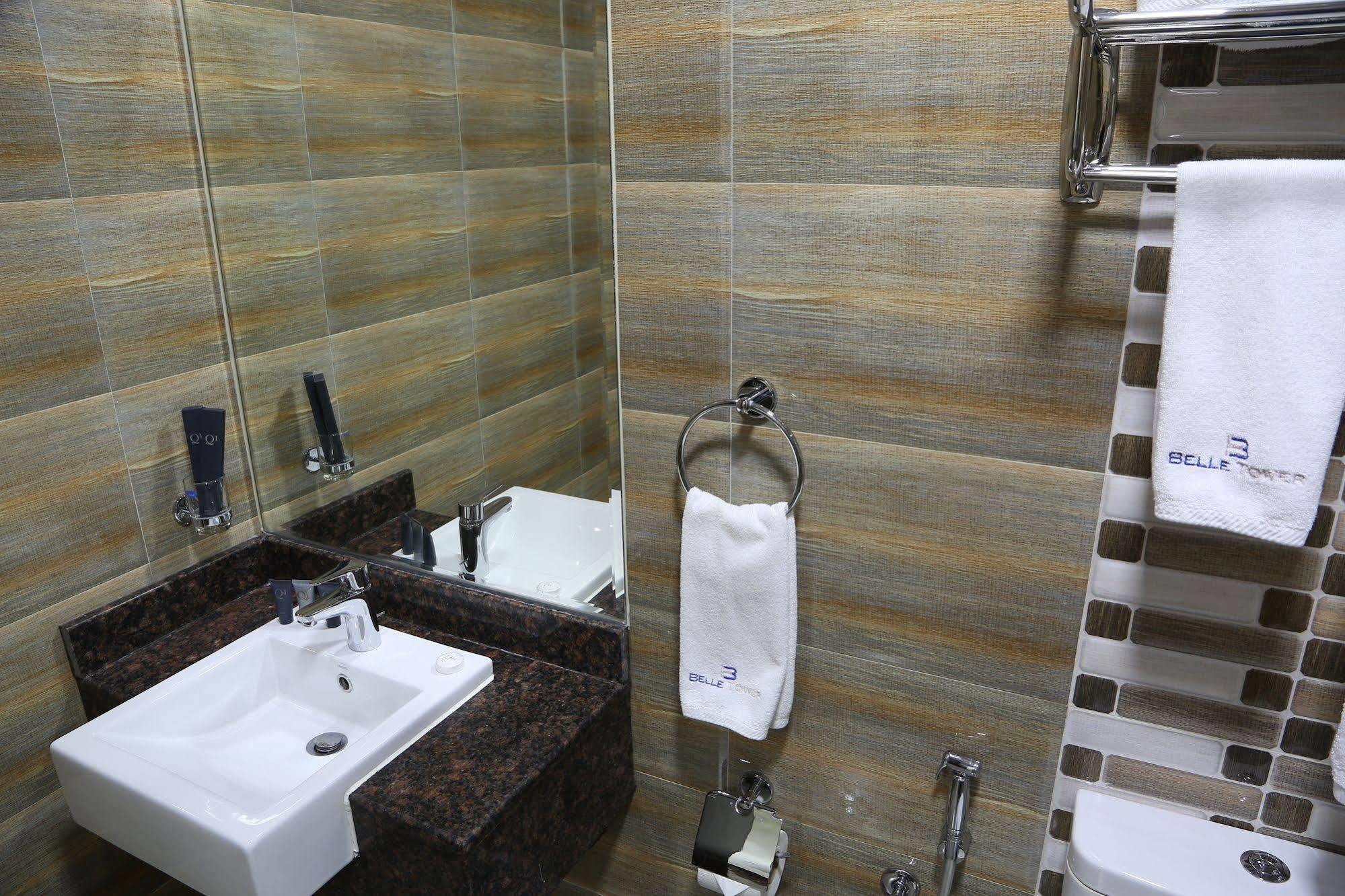 Belle Tower Luxury Apartments มานามา ภายนอก รูปภาพ